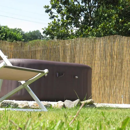 Hébergement de vacances Il Tarassaco-exclusive Pool *